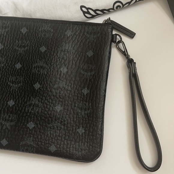 MCM Visetos Pouch/Wristlet - Picture 6 of 12